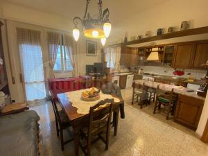 Lavagna appartamento attico Corso Genova 90 mq 320.000€